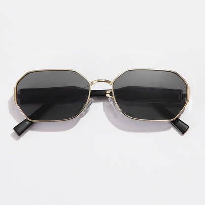 Aurelia Chic Sunnies