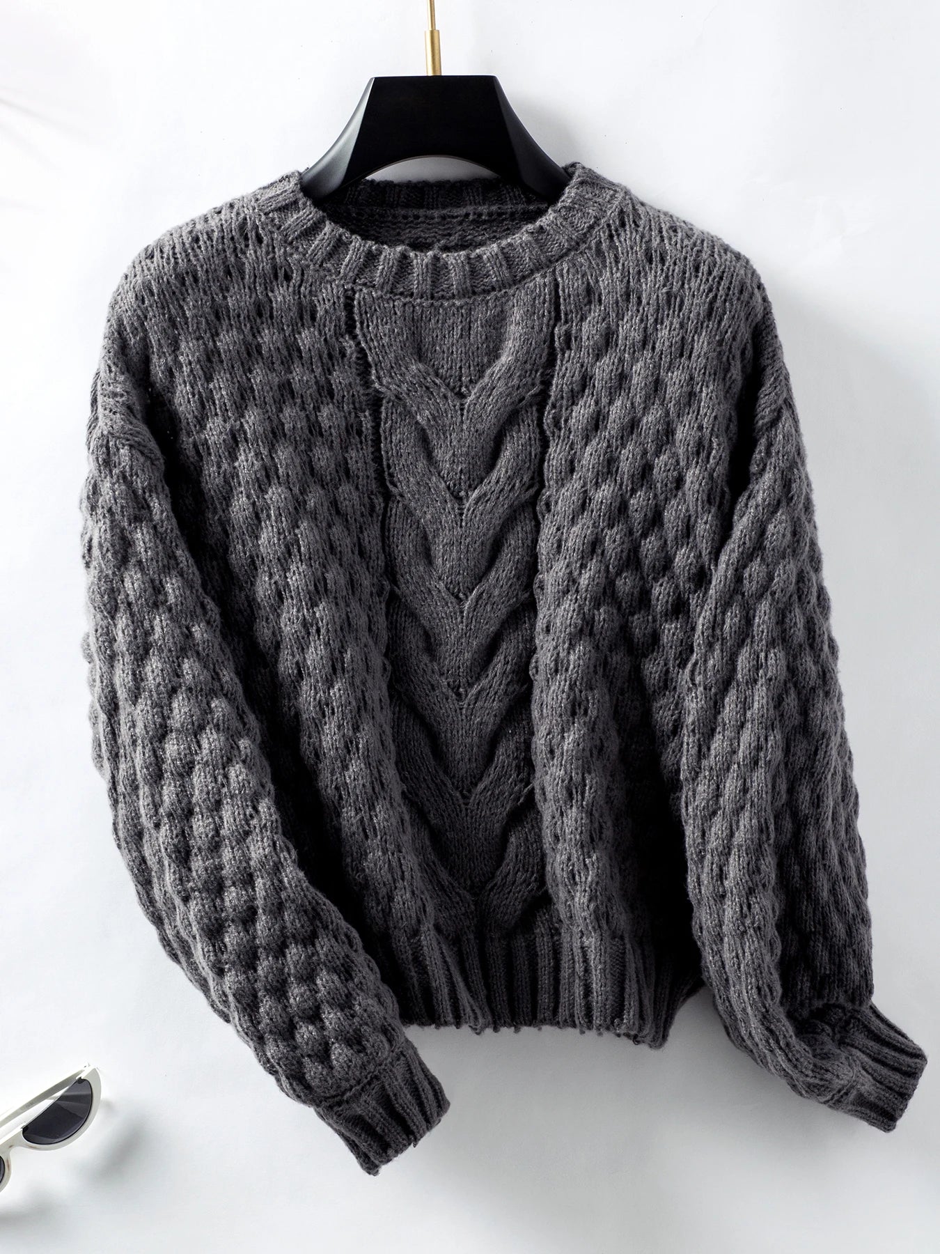 Relaxed Cable Knit Sweater