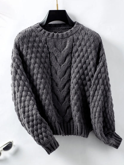 Relaxed Cable Knit Sweater